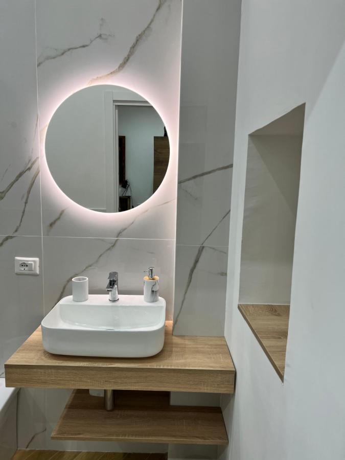 Gennarino Apartments - Panorama Suite With Balcony And Urban Loft Nápoly Kültér fotó