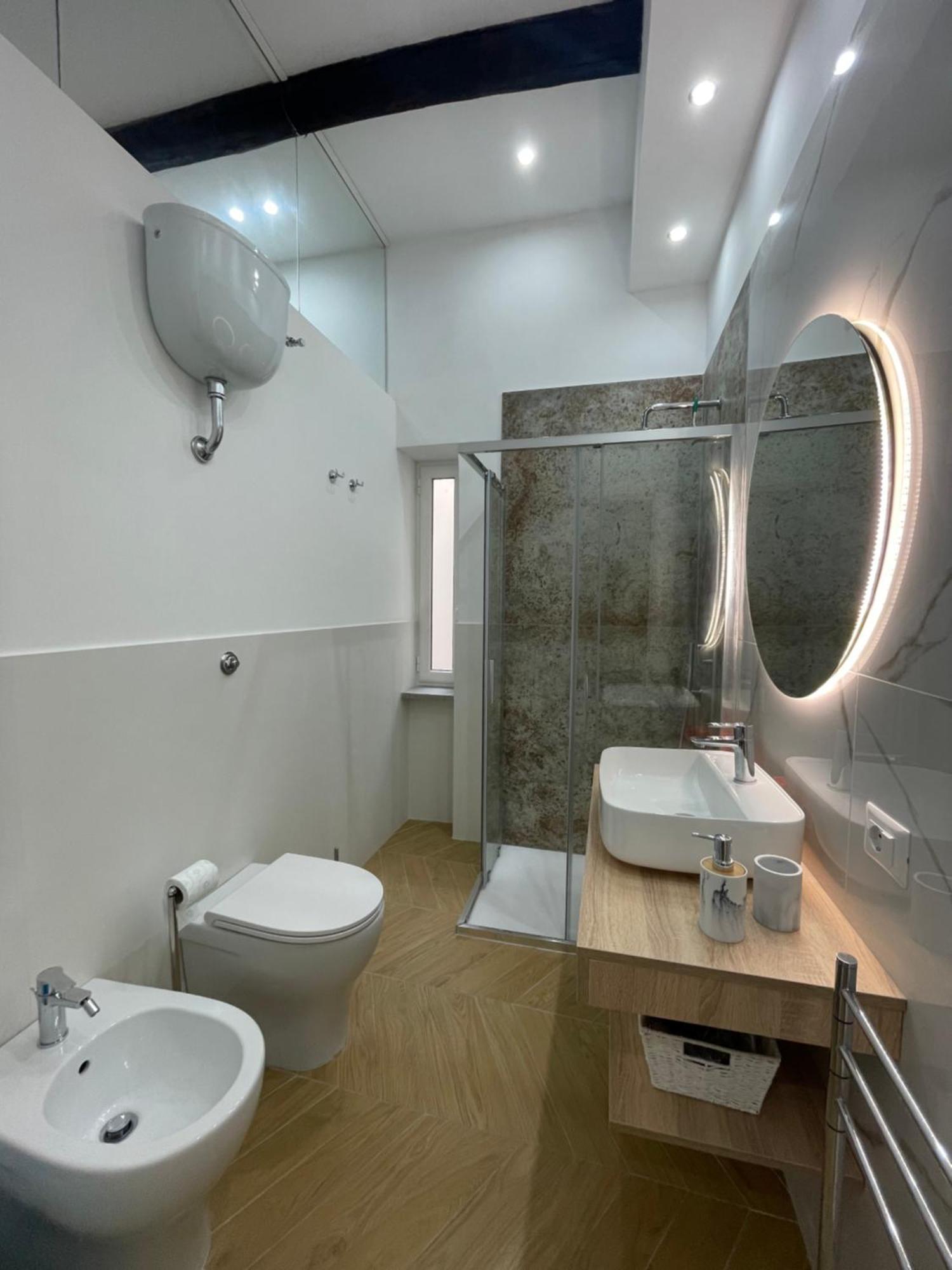 Gennarino Apartments - Panorama Suite With Balcony And Urban Loft Nápoly Kültér fotó