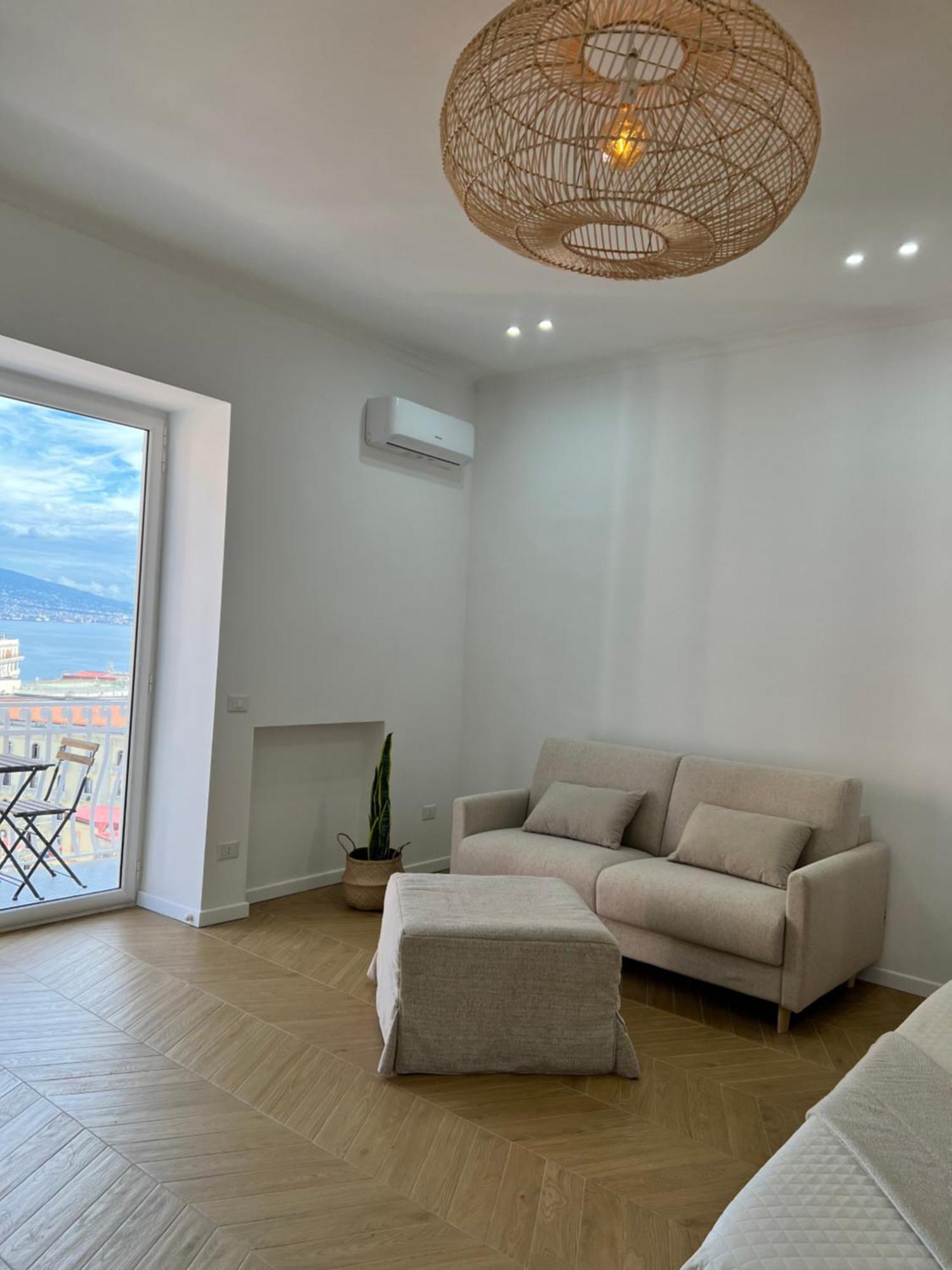 Gennarino Apartments - Panorama Suite With Balcony And Urban Loft Nápoly Kültér fotó