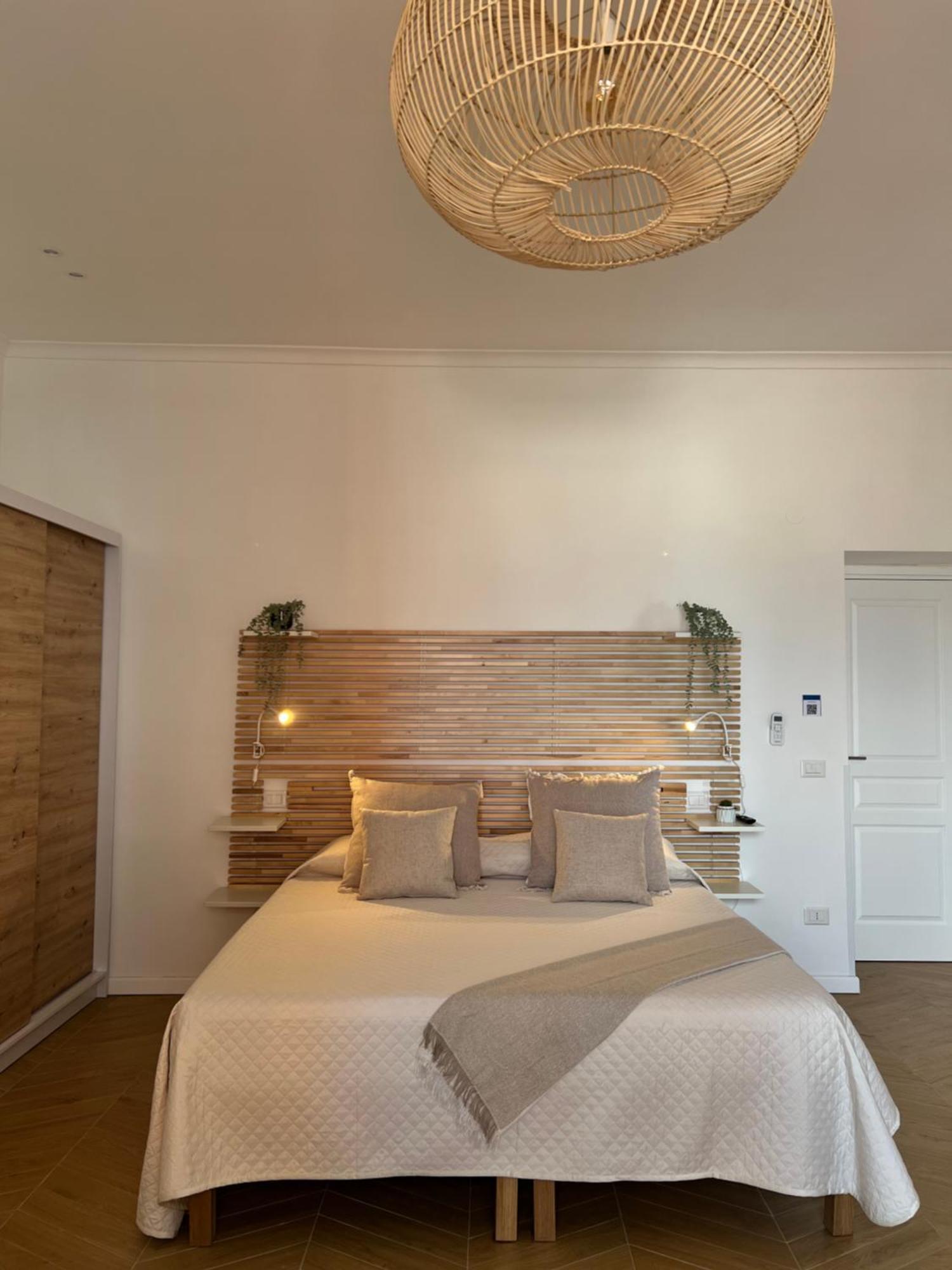 Gennarino Apartments - Panorama Suite With Balcony And Urban Loft Nápoly Kültér fotó