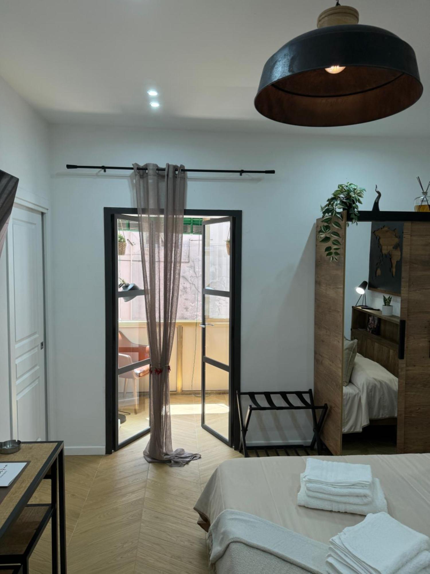 Gennarino Apartments - Panorama Suite With Balcony And Urban Loft Nápoly Kültér fotó